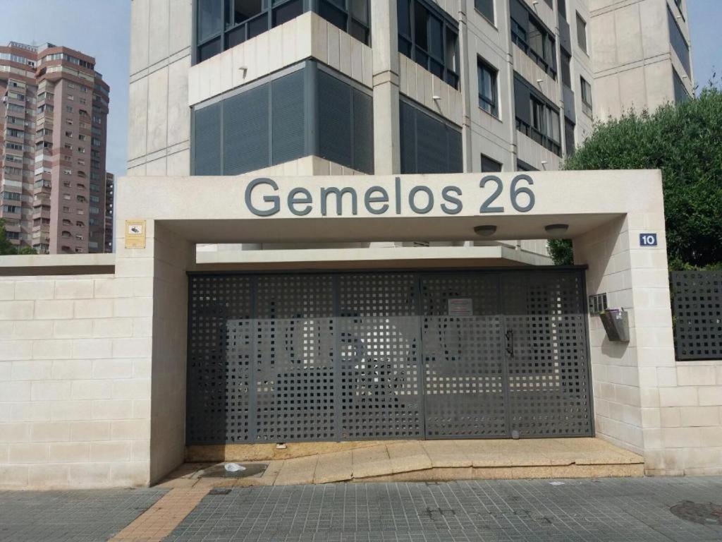 Gemelos 26-Fincas Бенидорм Екстериор снимка